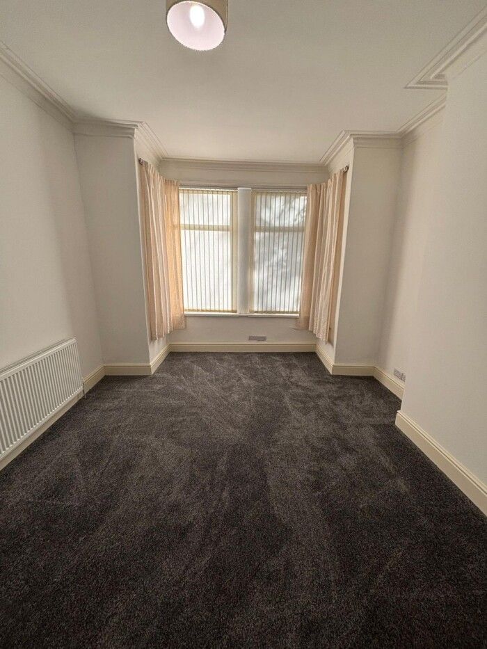 Large 4 Bed BTL Hull HU3 Ref:0367 - Image 7