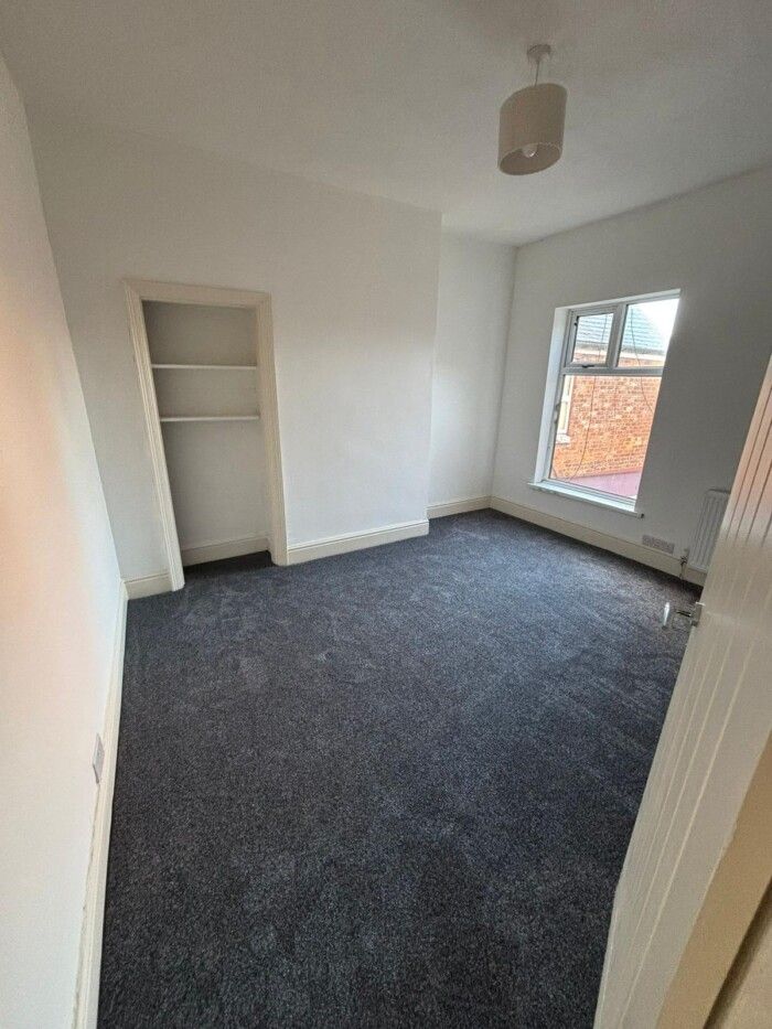 Large 4 Bed BTL Hull HU3 Ref:0367 - Image 10