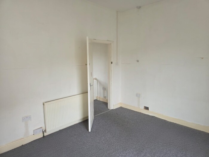 2 Bed BTL Hull HU5 Ref:0360 - Image 27