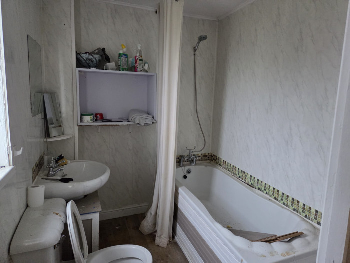 3 Bed BTL Hull HU7 Ref:0396 - Image 20
