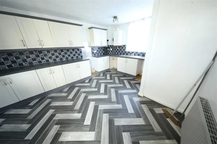 3 Bed BTL Hull HU7 Ref:0396 - Image 13