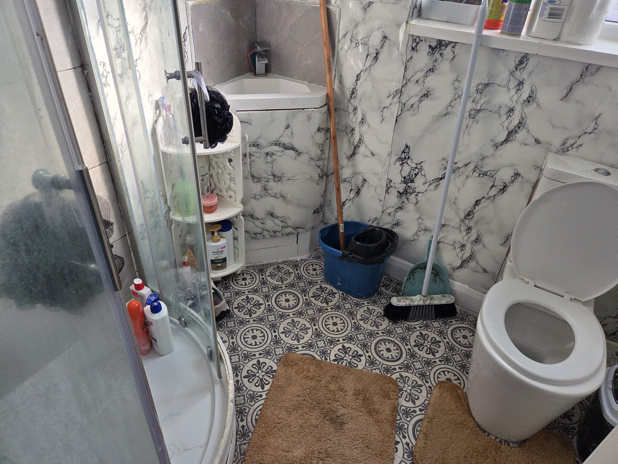 Block of 4 Flats Hull HU5 Ref:0442 - Image 36