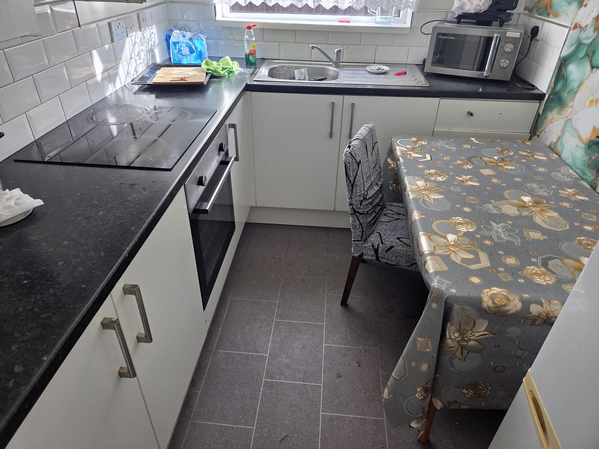 Block of 4 Flats Hull HU5 Ref:0442 - Image 39