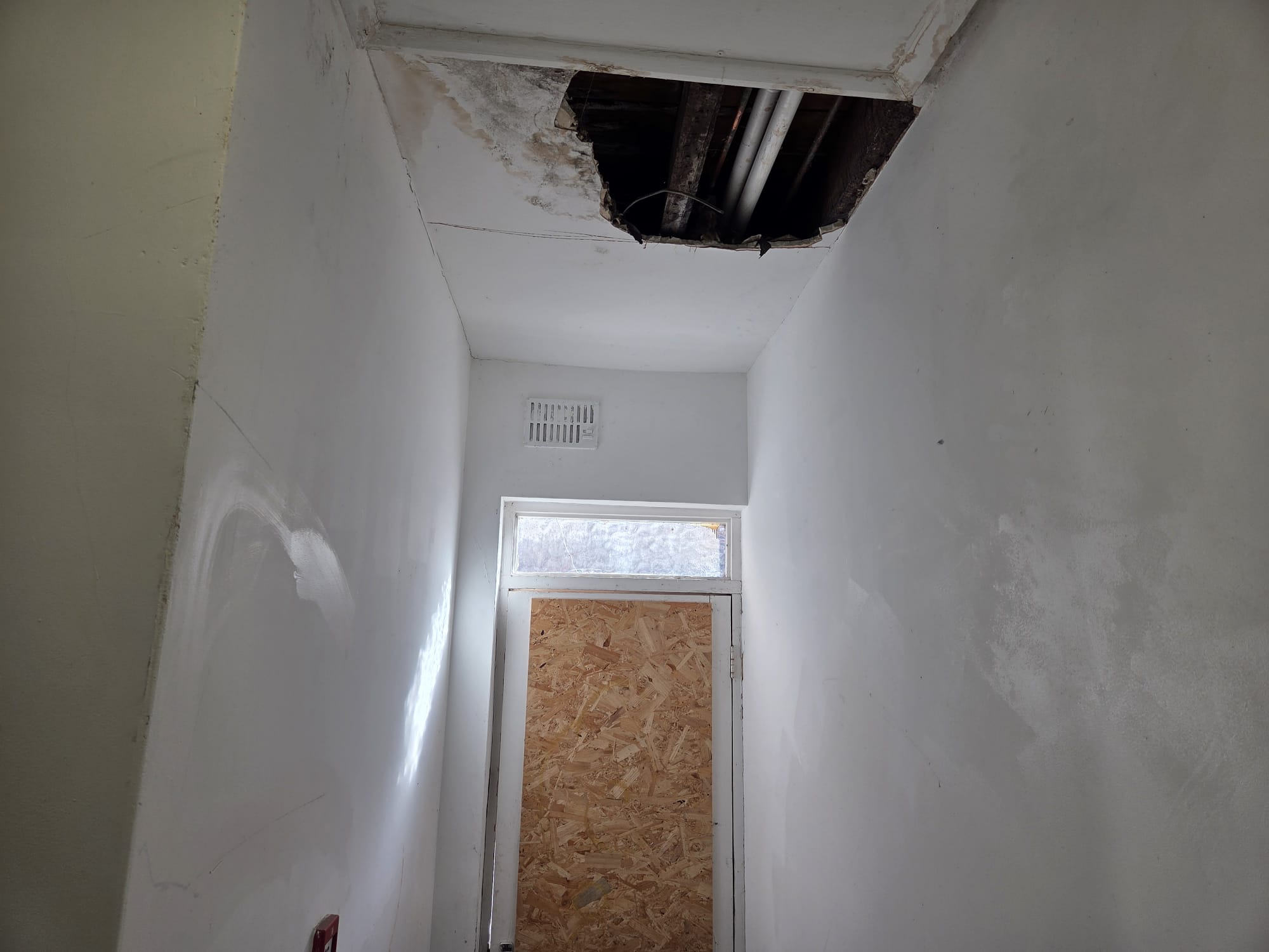 Block of 4 Flats Hull HU5 Ref:0442 - Image 5