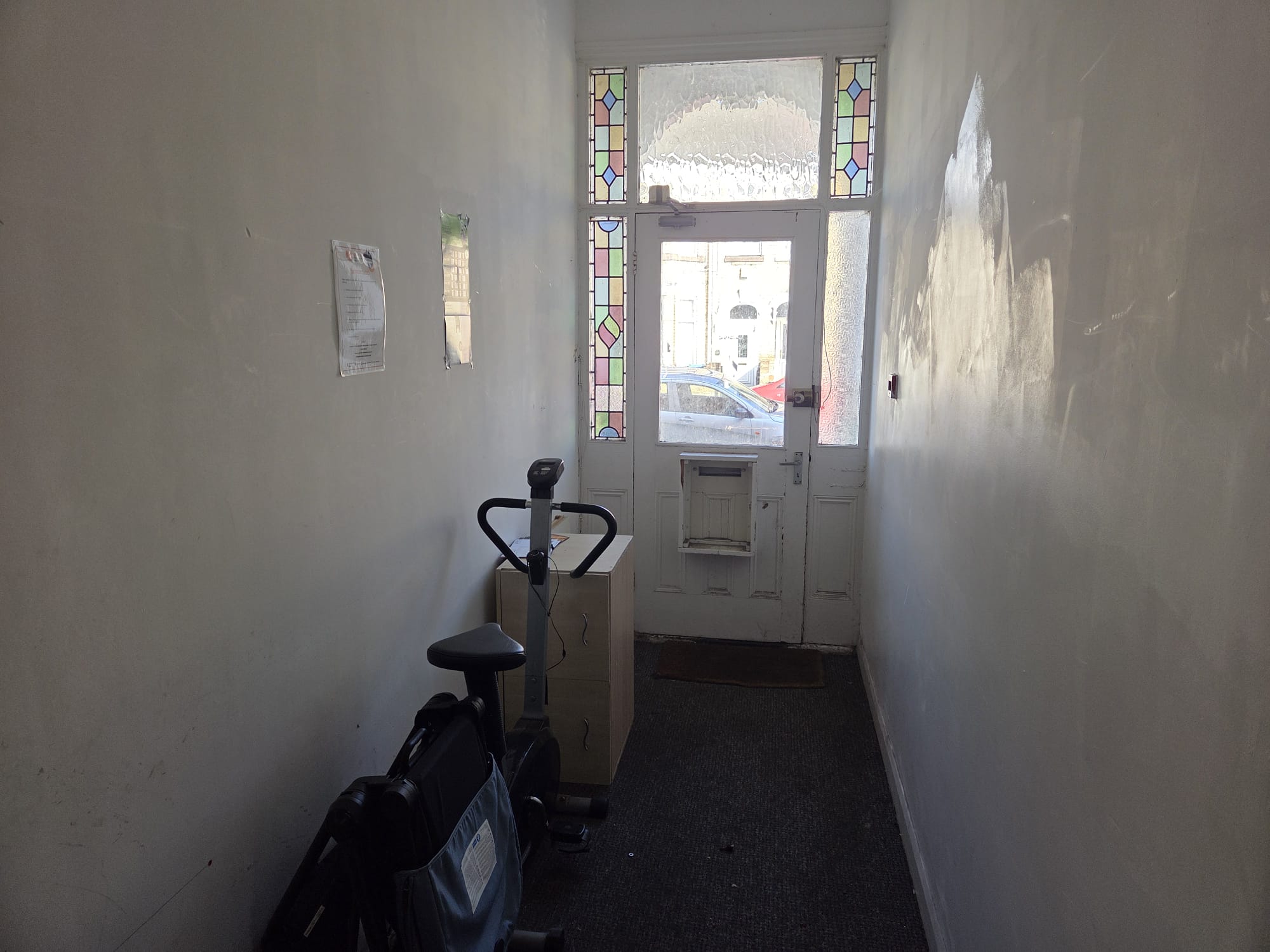 Block of 4 Flats Hull HU5 Ref:0442 - Image 7