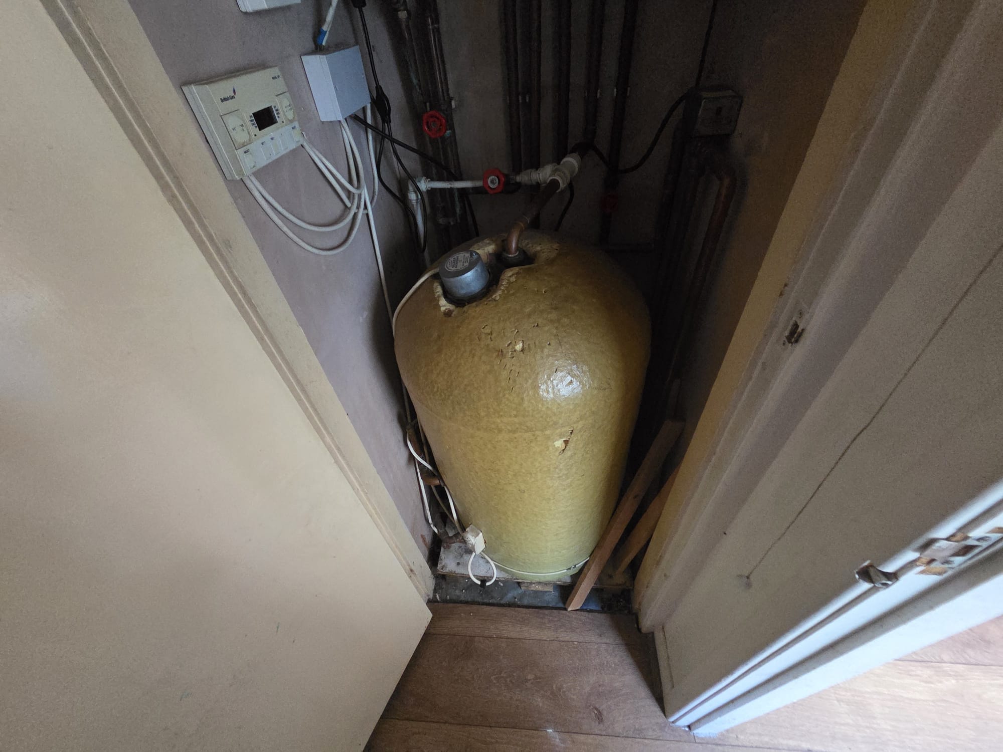 Large 2 Bed BTL Hull HU5 Ref:0458 - Image 23