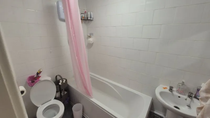 2 Bed BTL Hull HU8 Ref:0483 - Image 3