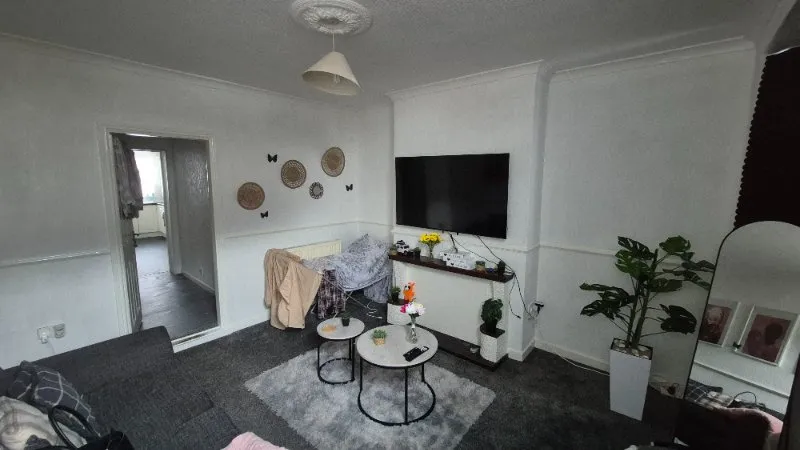 2 Bed BTL Hull HU8 Ref:0483 - Image 4